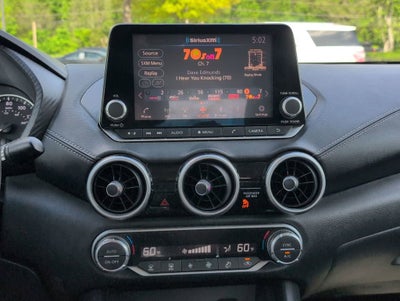 2021 Nissan Sentra SV Xtronic CVT