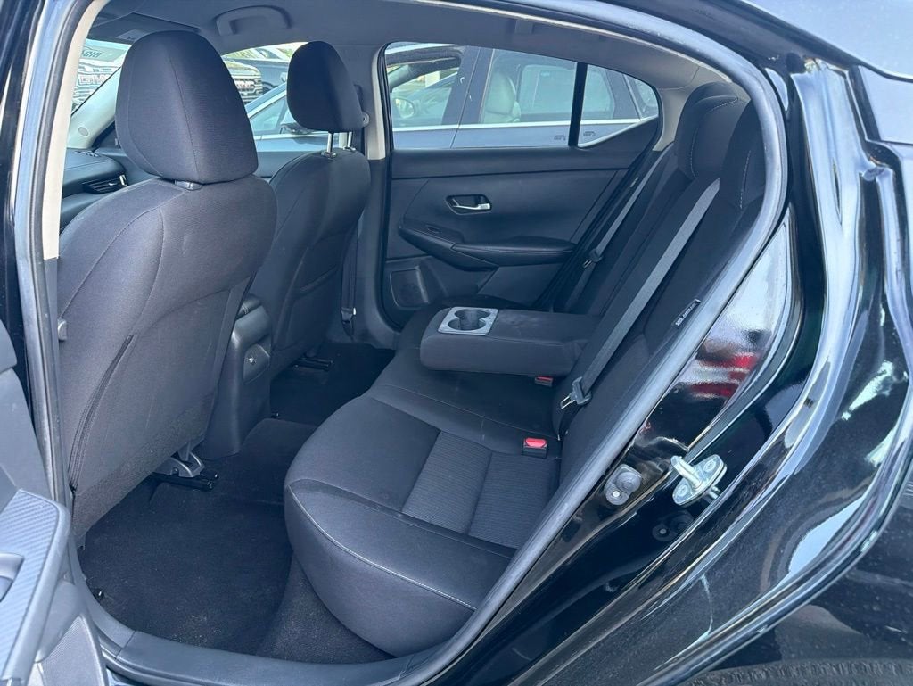 2022 Nissan Sentra SV Xtronic CVT