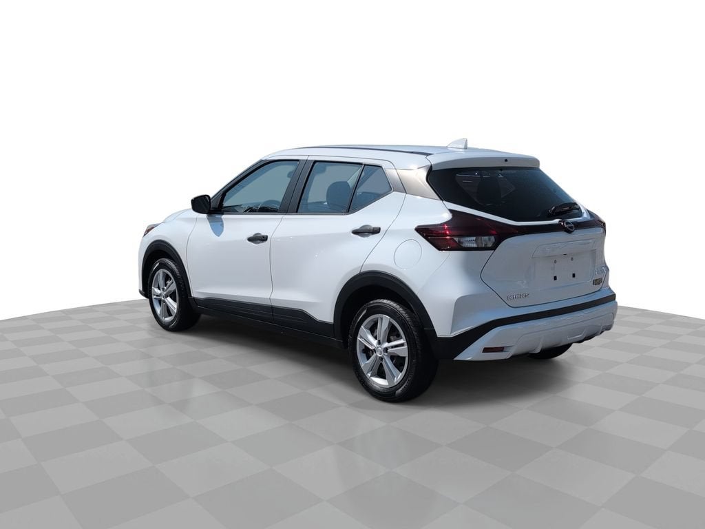 2024 Nissan Kicks S