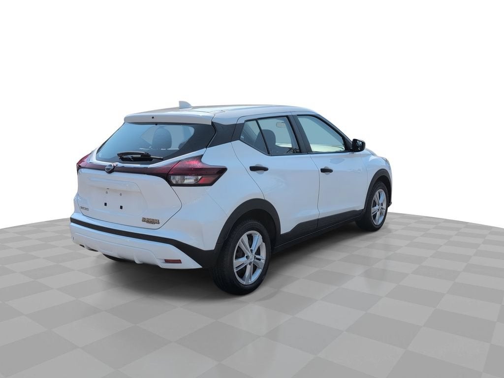 2024 Nissan Kicks S