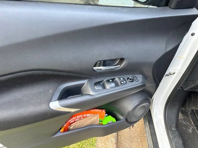2023 Nissan Kicks SV Xtronic CVT