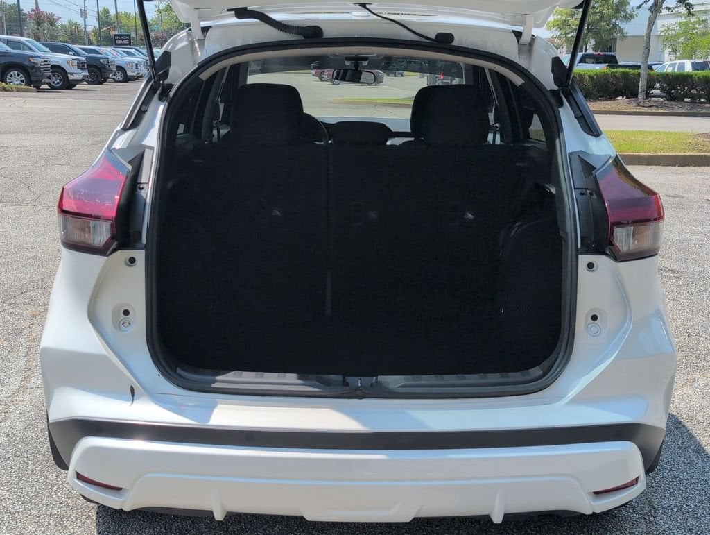 2023 Nissan Kicks SV Xtronic CVT
