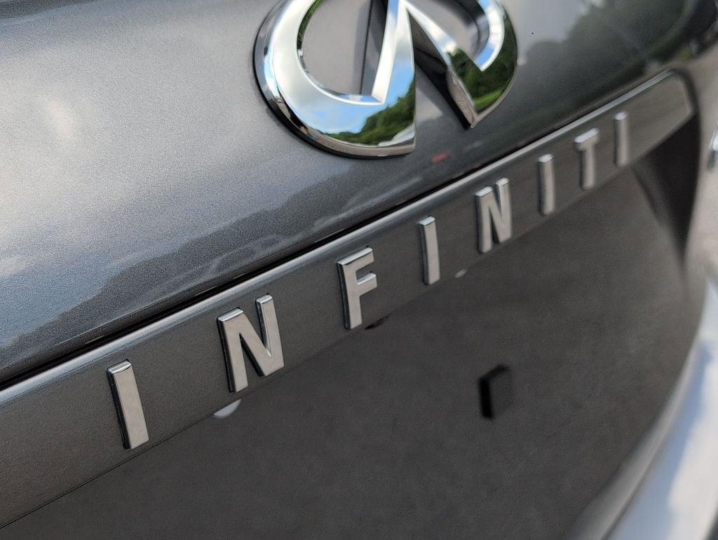 2024 INFINITI QX50 LUXE