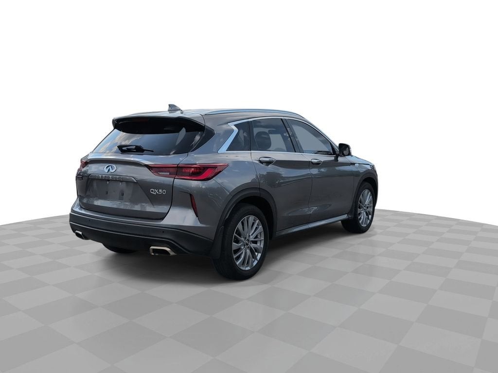 2024 INFINITI QX50 LUXE