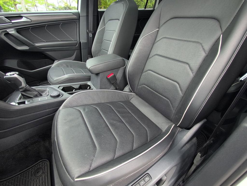 2023 Volkswagen Tiguan 2.0T SEL R-Line