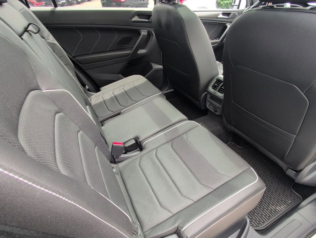 2023 Volkswagen Tiguan 2.0T SEL R-Line