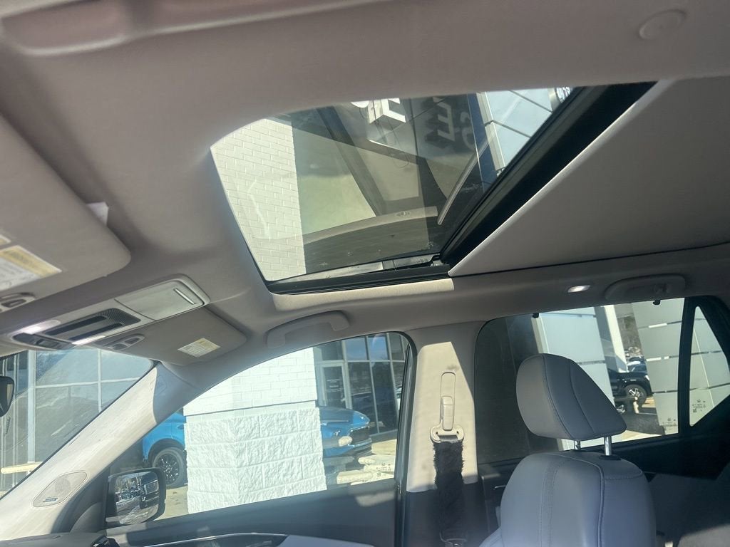 2023 Honda Pilot Touring