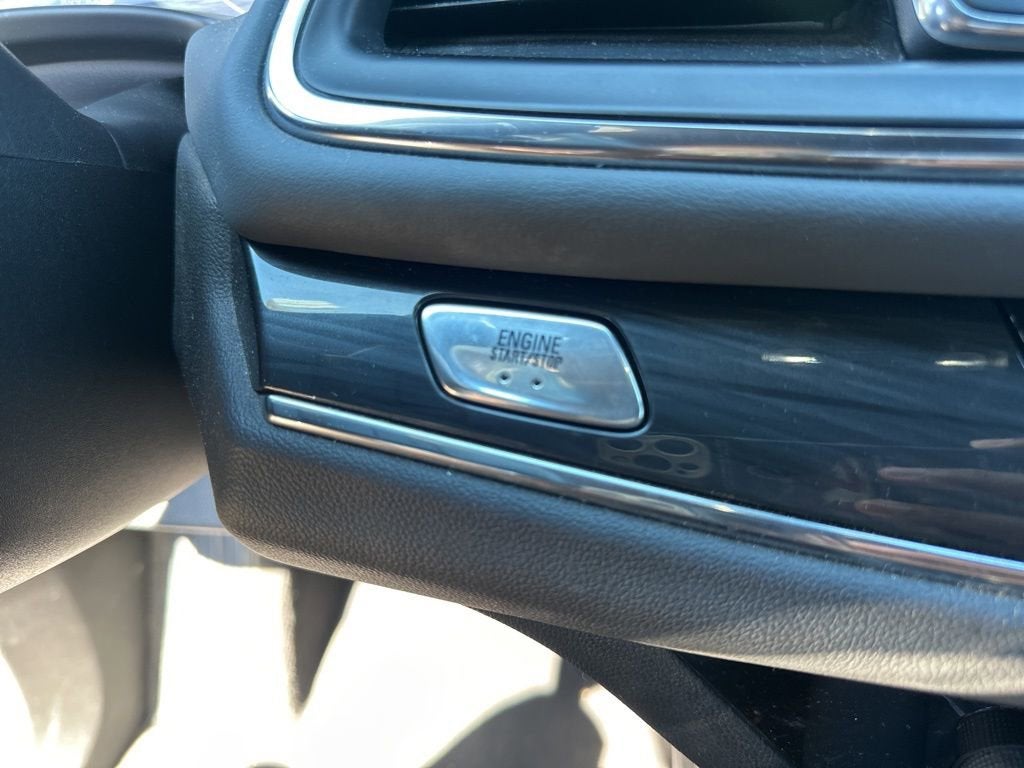 2022 Buick Enclave Essence