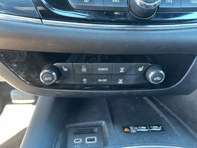 2022 Buick Enclave Essence