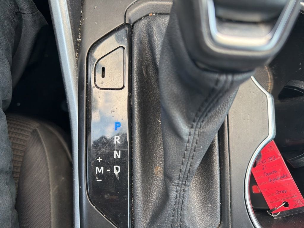 2021 Toyota Highlander LE