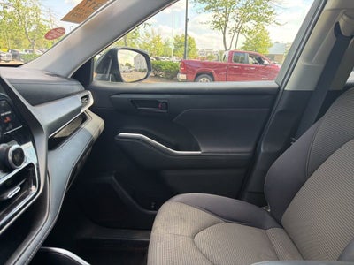 2021 Toyota Highlander LE