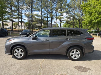 2021 Toyota Highlander LE