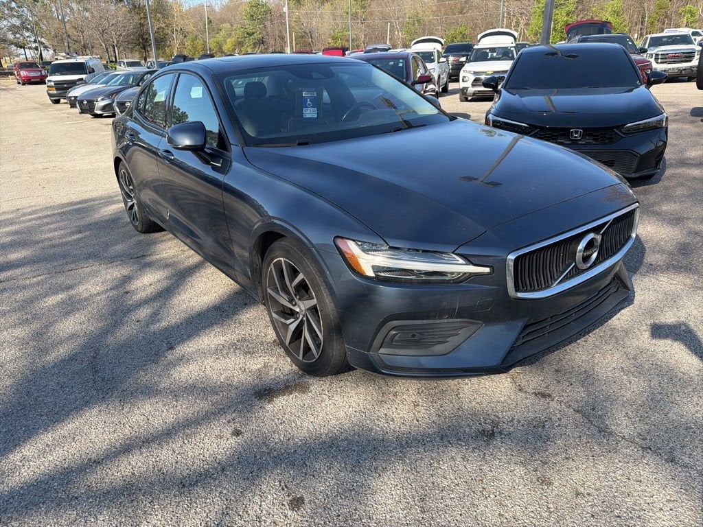 2020 Volvo S60 T5 Momentum