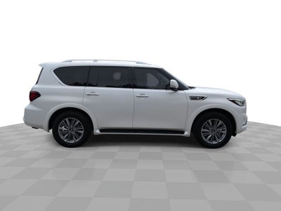 2022 INFINITI QX80 LUXE