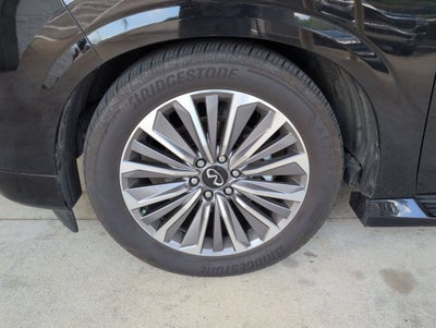 2025 INFINITI QX80 LUXE AWD