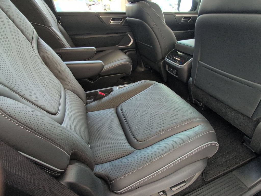 2025 INFINITI QX80 LUXE AWD