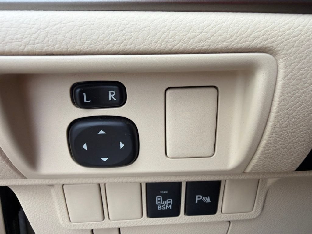 2015 Lexus ES 350 Crafted Line