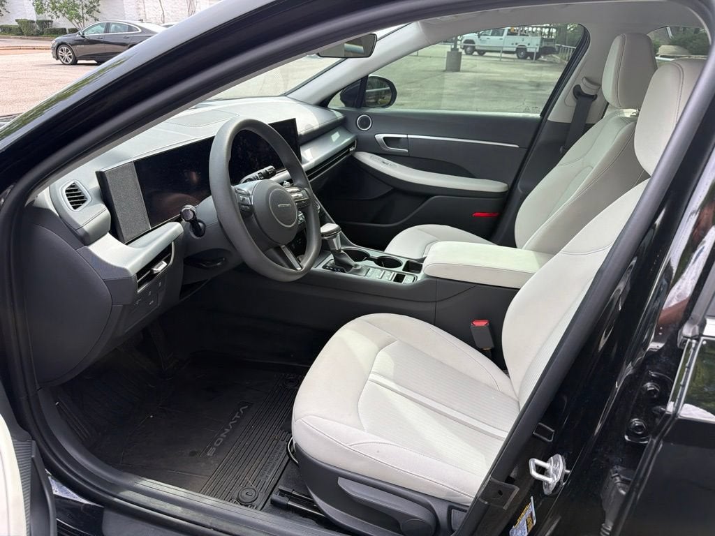 2025 Hyundai Sonata SE