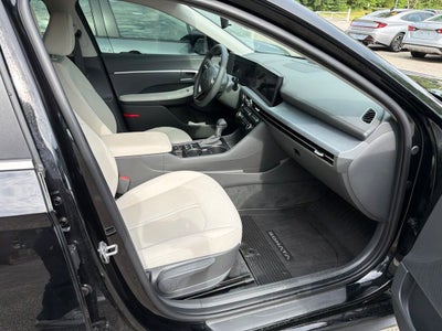 2025 Hyundai Sonata SE