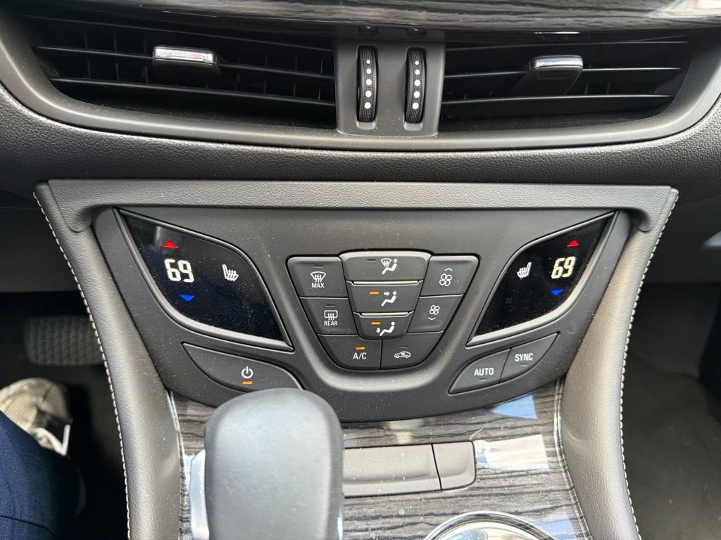 2017 Buick Envision Essence