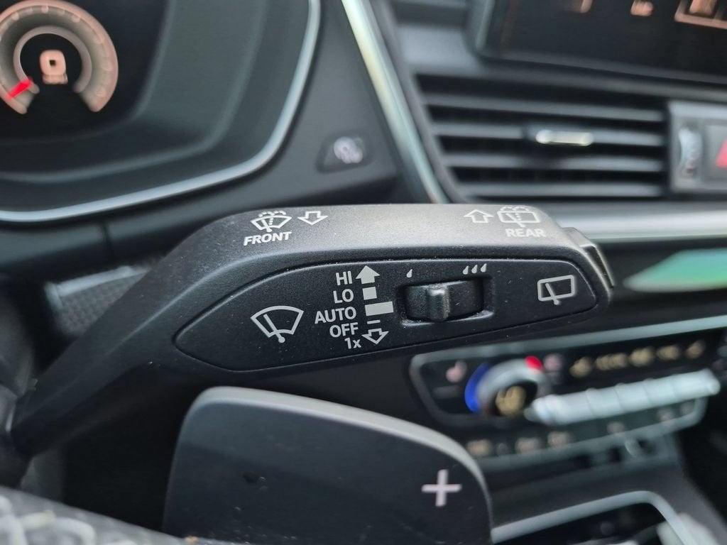 2022 Audi SQ5 Premium Plus TFSI quattro Tiptronic