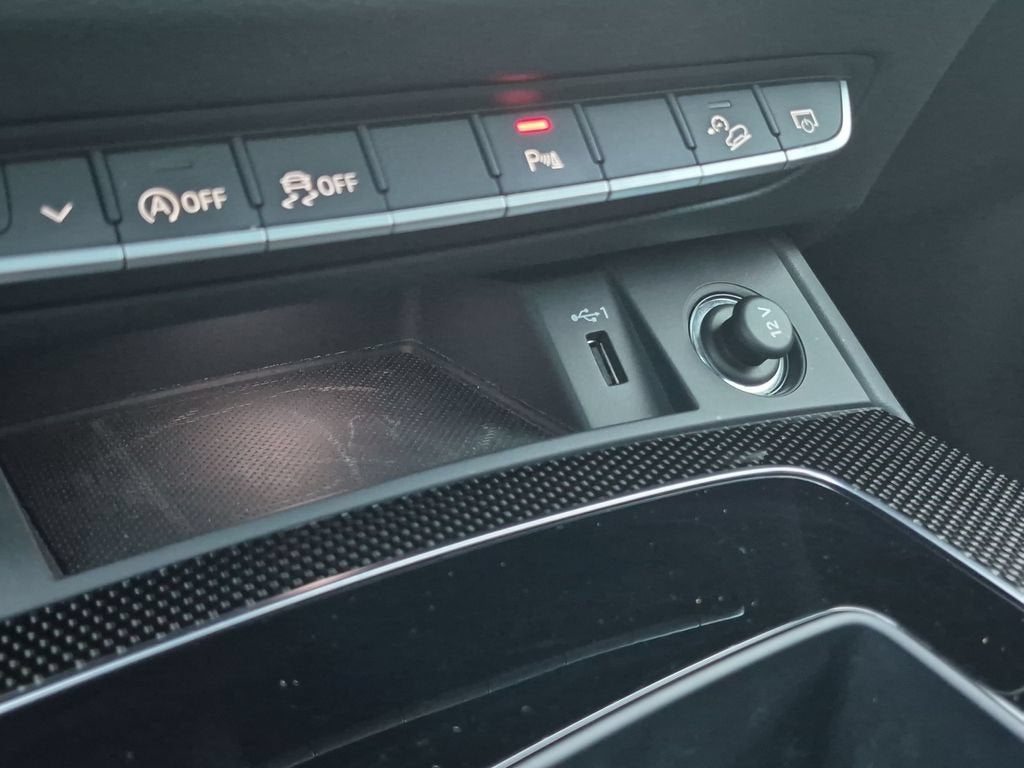 2022 Audi SQ5 Premium Plus TFSI quattro Tiptronic