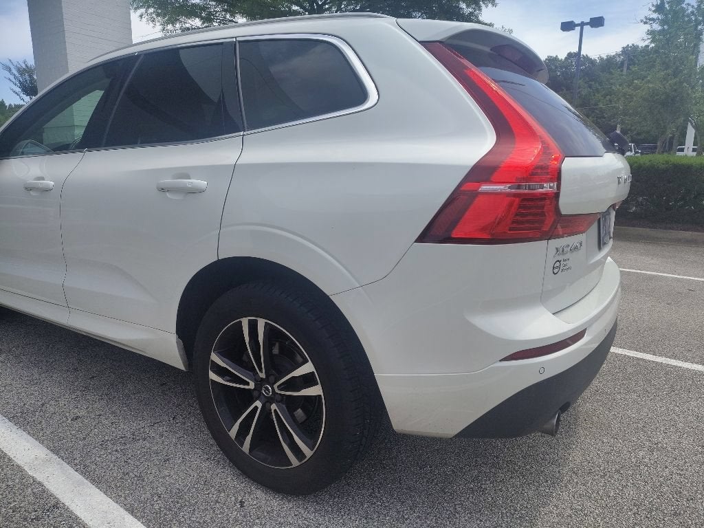 2021 Volvo XC60 T5 Momentum