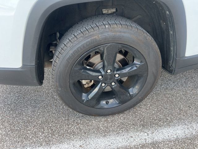 2023 Jeep Grand Cherokee L Altitude 4x2