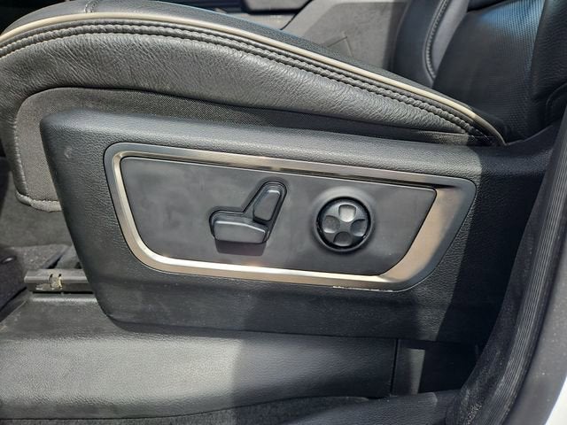 2020 RAM 1500 Limited Crew Cab 4x4 5'7" Box