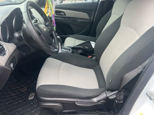 2011 Chevrolet Cruze LS