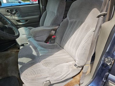 2000 Chevrolet Blazer LS