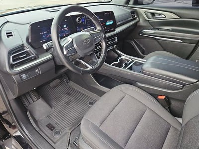 2024 Chevrolet Traverse LS