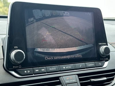 2022 Nissan Altima SR FWD