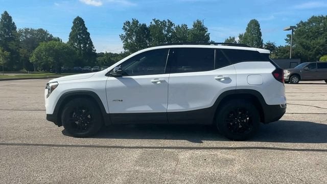 2024 GMC Terrain AT4
