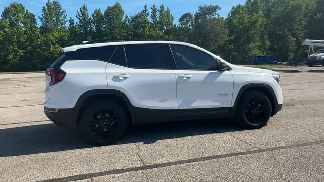 2024 GMC Terrain AT4