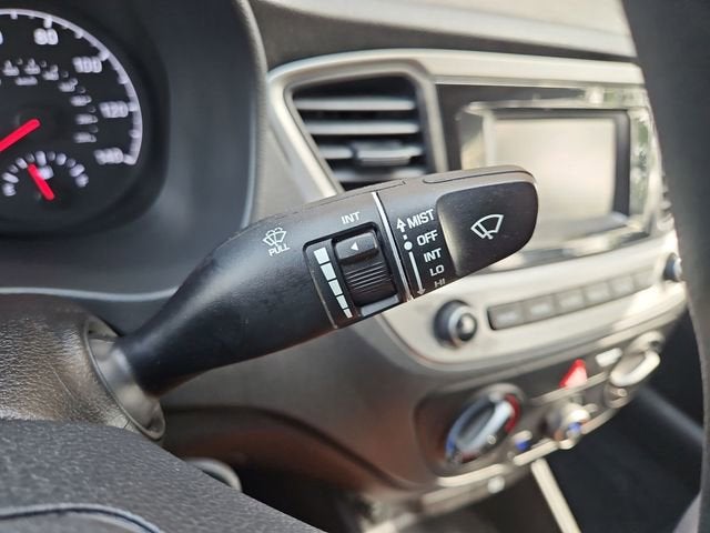 2020 Hyundai Accent SE