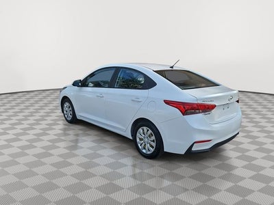 2020 Hyundai Accent SE