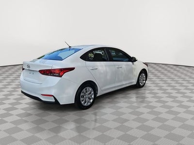 2020 Hyundai Accent SE
