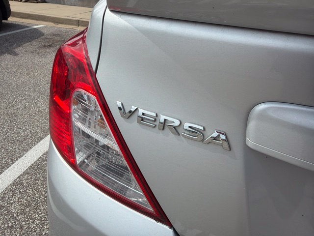 2016 Nissan Versa 1.6 SV