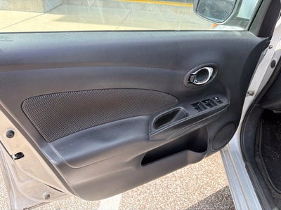 2016 Nissan Versa 1.6 SV