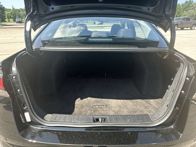 2024 Nissan Versa SV