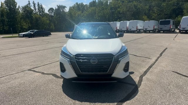 2022 Nissan Kicks SR Xtronic CVT