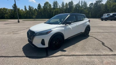 2022 Nissan Kicks SR Xtronic CVT