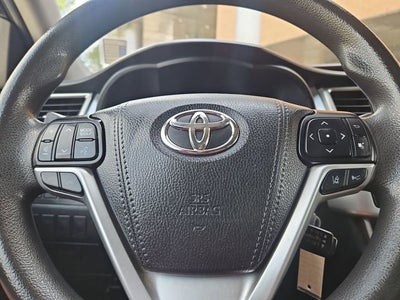 2019 Toyota Highlander LE