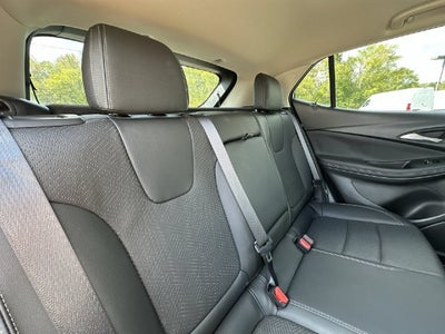 2022 Buick Encore GX Essence