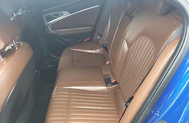 2021 Genesis G70 2.0T RWD