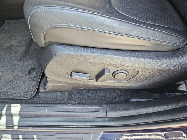 2022 Kia Carnival MPV LX Seat Package